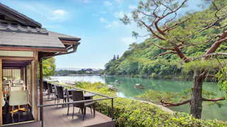 【取材】京都・嵐山の別天地で喧噪から離れて優雅に過ごす