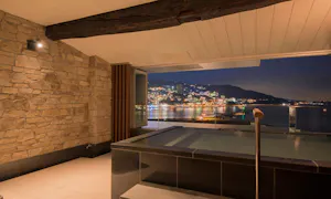 上層階の特別フロアで熱海随一の景色を堪能