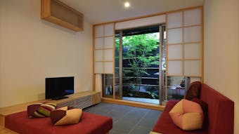京都町家の一棟貸しでガイド本にない旅を