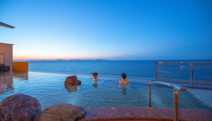 大浴場の露天風呂から星空が見える宿 西日本編 一休コンシェルジュ