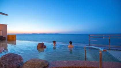 大浴場の露天風呂から星空が見える宿（西日本編）