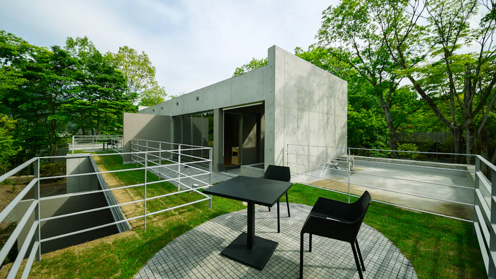 鮮やかな変貌を遂げた湯布院のスタイリッシュな宿