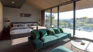 世界遺産・二条城が目の前に！現代の美意識で京都を愉しむ