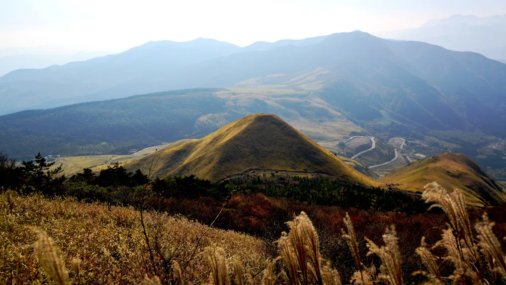 「亀の井別荘」「由布院 玉の湯」がお薦めする、秋の由布院の過ごし方