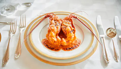 いま行きたい絶品の“伊勢海老料理”を満喫できる宿6選