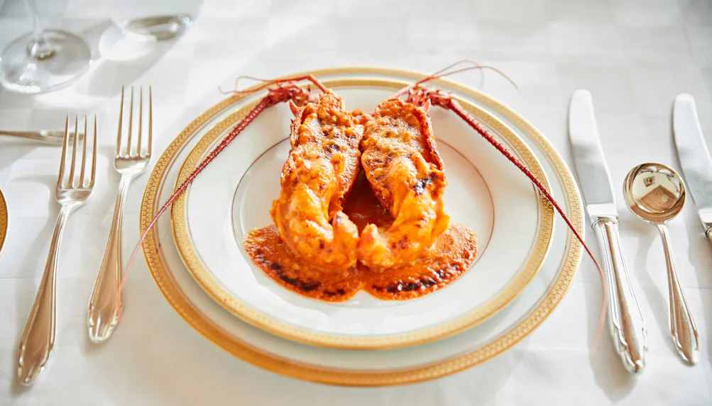 いま行きたい絶品の“伊勢海老料理”を満喫できる宿6選