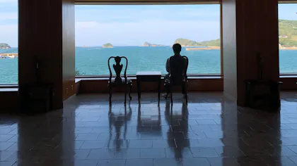 【滞在記】神々の島「壱岐島」で出会う青の絶景と金の名湯を持つ宿