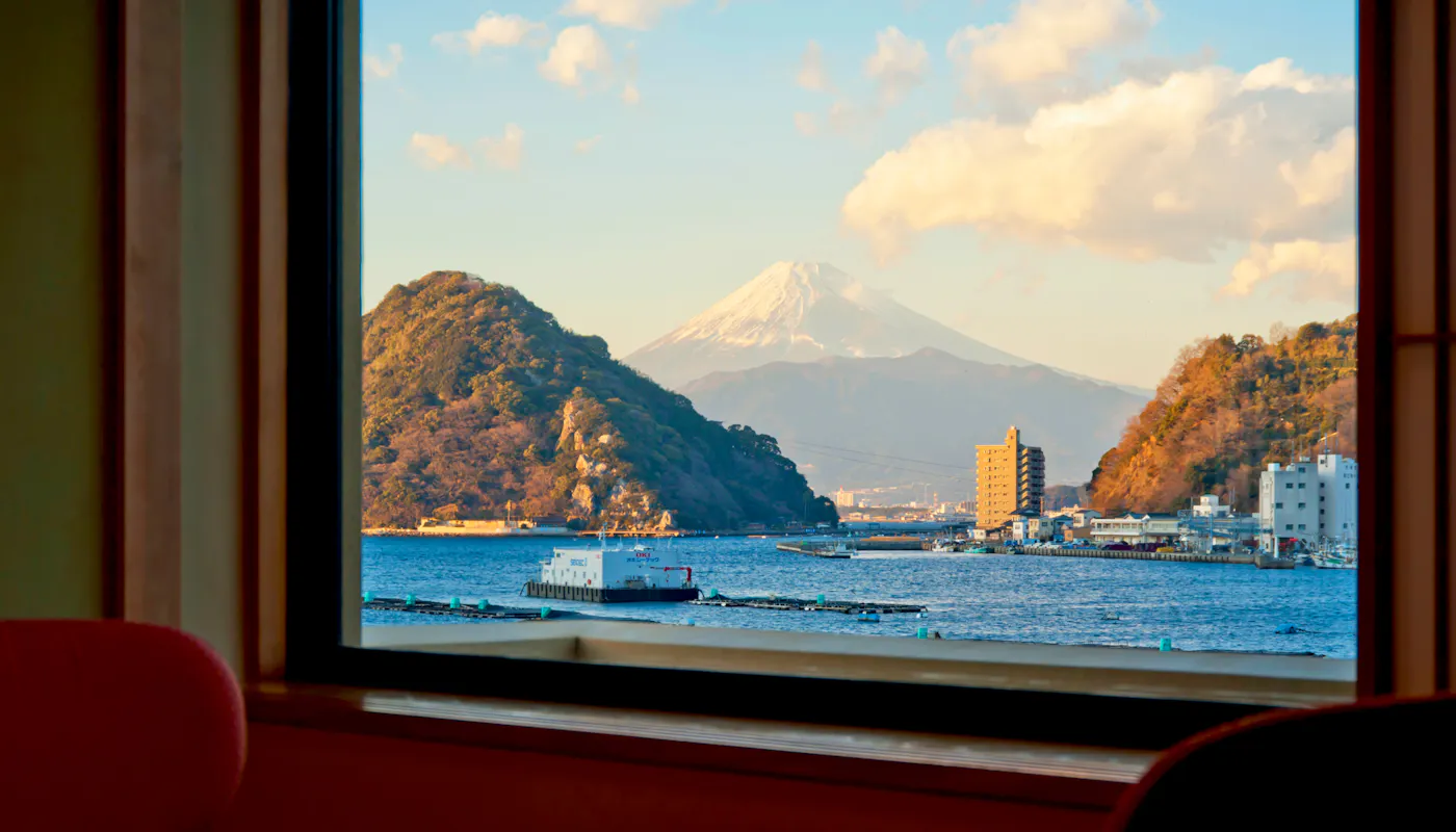伊豆・三津浜温泉 松濤館 | 駿河湾越しの富士山を一望できる、伊豆の絶景温泉宿 - 一休.com