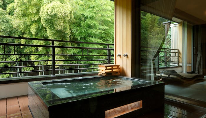 箱根 花紋 箱根湯本で10種の湯めぐりができる自家源泉の宿 宿泊予約は 一休 com