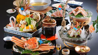 冬の城崎で「松葉ガニ」を存分に味わう温泉宿