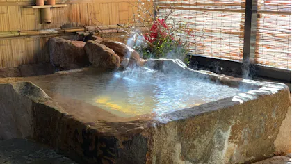 お昼の12時までゆっくり過ごせる宿　九州四国編