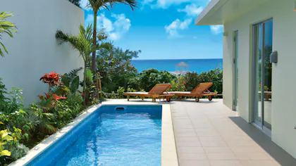 【沖縄離島特集】贅沢を楽しむ石垣島・宮古島のプライベートプール付リゾート