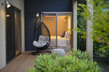 軽井沢でリゾートステイを叶える個性豊かな貸別荘5選