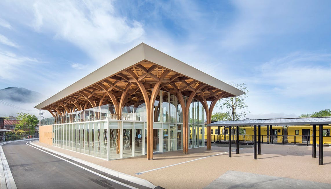 亀の井別荘」「由布院 玉の湯」がおすすめする、春の由布院の過ごし方 