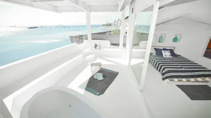 葉山のリゾート感溢れる非日常を独占するラグジュアリー体験