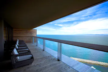 淡路島で美しい海を望む絶景露天風呂を備えたリゾートホテル