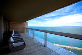 淡路島で美しい海を望む絶景露天風呂を備えたリゾートホテル