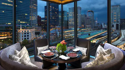 東京を再発見、夜景とトレインビューに癒される、都心の隠れ家ホテル