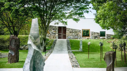 2020年6月開業、1日1組限定のアート空間で寛ぐ愛媛の隠れ家ホテル