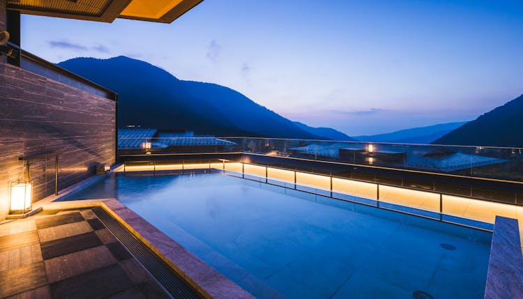 箱根 強羅 佳ら久 年10月開業 空中温泉 から箱根 強羅の絶景を望む全室露天風呂付の宿 宿泊予約は 一休 Com