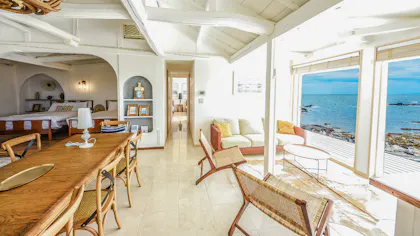 お洒落な空間を独り占め！東京から2時間のハイセンスな貸別荘5選