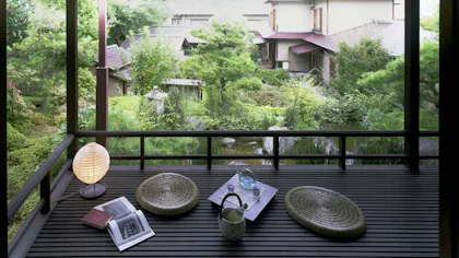 1日6組限定、熱海の露天風呂付き離れ宿で江戸文化に触れる滞在