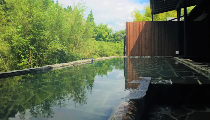 開放感たっぷり 大きな湯船が自慢の露天風呂付客室がある温泉宿6選 一休コンシェルジュ