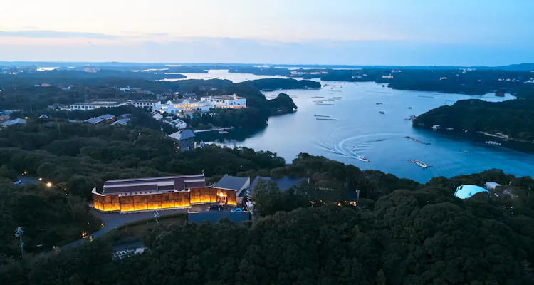THE HIRAMATSU HOTELS & RESORTS 賢島