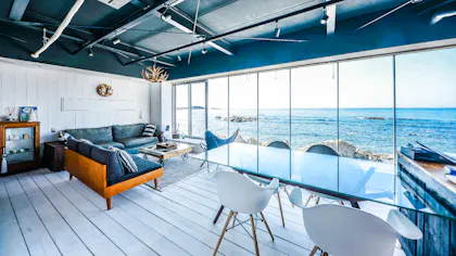 1日1組限定！葉山・三ヶ下海岸に佇むオーシャンビューの貸別荘「THE　HOUSE」