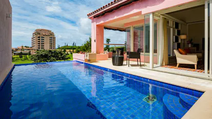 沖縄でプライベートプール付のお部屋があるラグジュアリーホテル6選 一休コンシェルジュ 沖縄でプライベートプール付のお部屋があるラグジュアリーホテル6選 一休コンシェルジュ