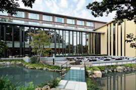 【滞在記】庭園にスパにレストランも！24時間充実の施設でリゾート気分を味わう