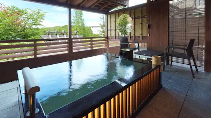 露天風呂付客室で部屋食を楽しめる温泉宿　北海道編