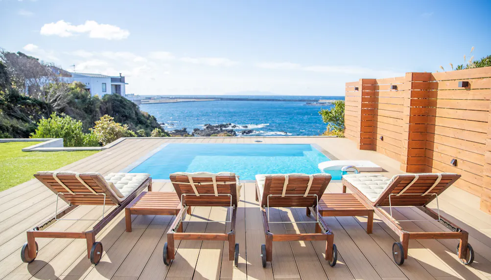 絶景を独り占め！オーシャンビューのプライベートプールがある宿　東日本編