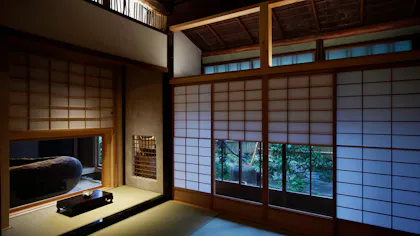 近江八幡に佇む商家をリノベーション！ハイセンスな空間で美食を味わう