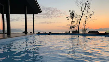 絶景を独り占め！オーシャンビューのプライベートプールがある宿　西日本編