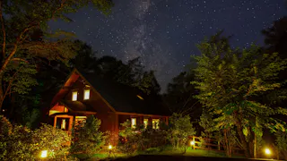 満天の星に出会える一棟貸切の別荘　山梨編