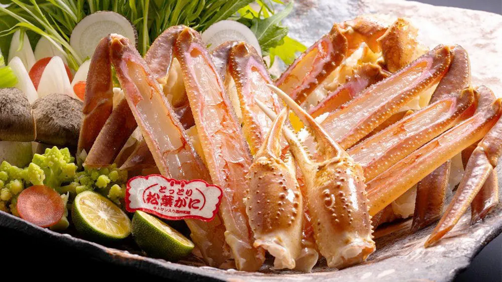 山陰の冬の味覚「松葉ガニ」料理が自慢の露天風呂付客室がある温泉宿5選