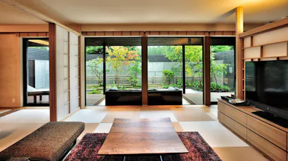 この開放感は癖になる！“100平米以上”の客室がある旅館　九州編