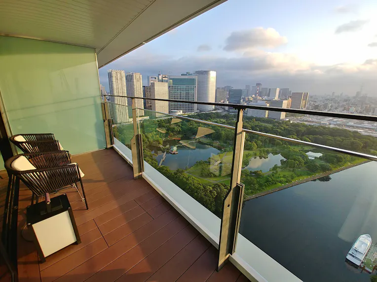 【滞在記】ラグジュアリーでユニークなホテル「メズム東京」のバルコニー付客室を体験取材！