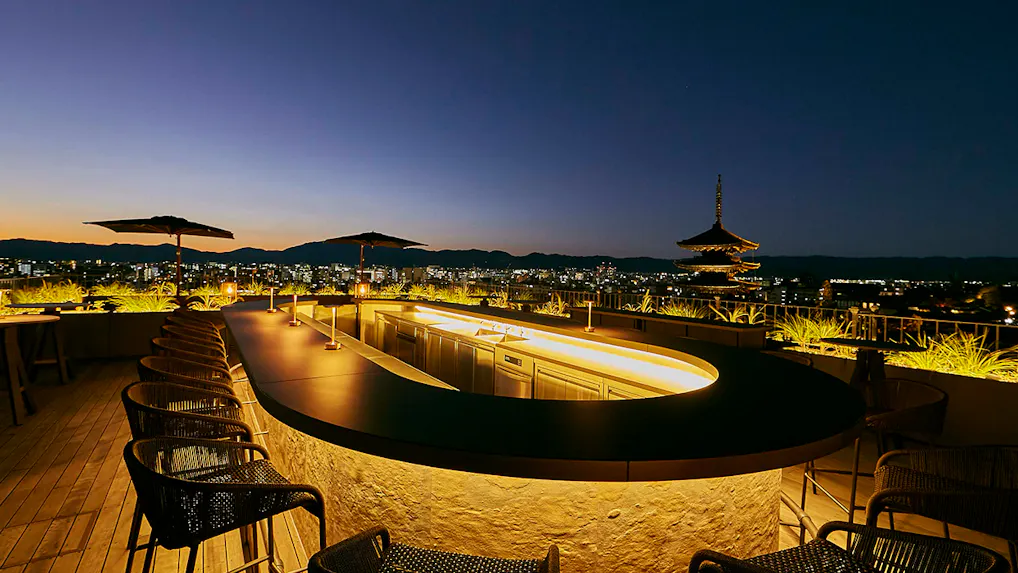 【大阪・京都・神戸】人気ホテルのバーを楽しむ男の三都一人旅