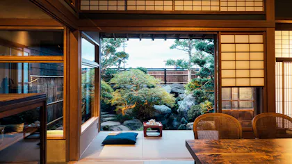 北陸で古き良き伝統を感じるモダンな古民家宿6選