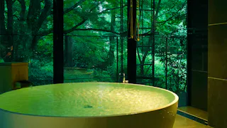 奥湯河原の森の中で海鮮料理を満喫するわずか5室のオーベルジュ