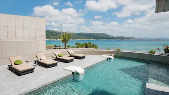 2021年に開業したプライベートプール付の一棟貸しヴィラ　沖縄編