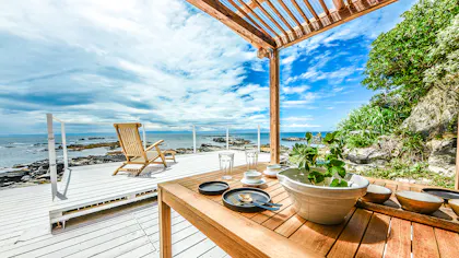 オーシャンビューの絶景を独り占めする一棟貸切の宿　東日本編