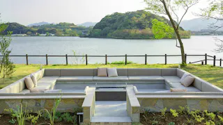 2022年4月リブランドオープン！京都でヒュッゲな滞在を楽しむ湖畔のスモールホテル