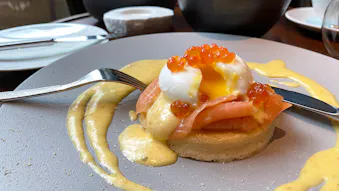 【滞在記】新宿の「今」を感じるモダンブラッスリーで、お腹も心も満たされるひとときを満喫