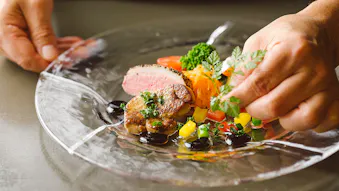 湖国・滋賀の食を楽しめる料理旅館＆オーベルジュ6選