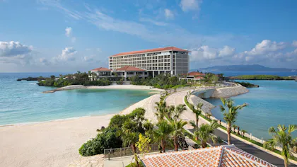 【滞在記】「ハイアット リージェンシー 瀬良垣アイランド 沖縄」で眼前に広がる雄大な海と美食を満喫！