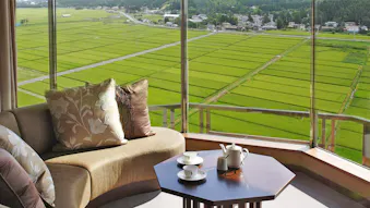 【全国版】お部屋から田園風景を望む、癒しの絶景宿特集