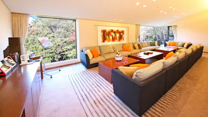 お昼の12時までゆっくり過ごせる、大人の宿5選